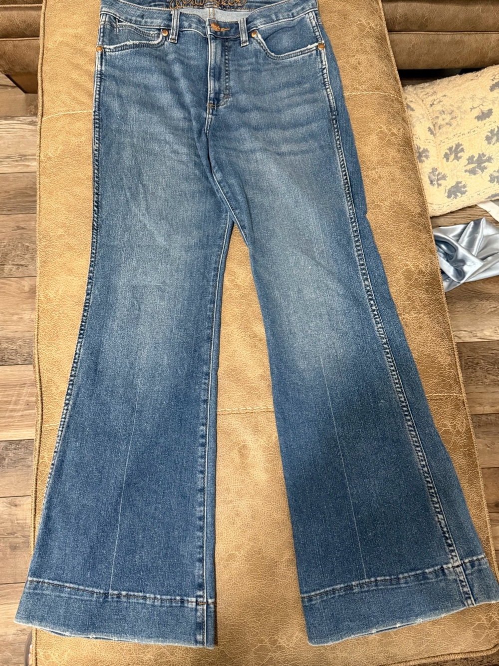 Wrangler Blue Women's Flare Wide-Leg Jeans